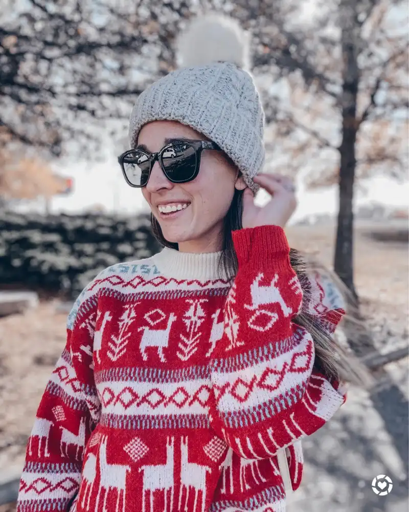 christmas sweater outfit