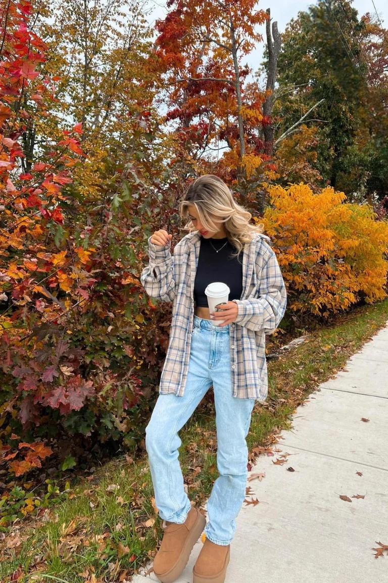 12 Cozy and Stylish Warm Fall Outfits to Stay Chic This Season